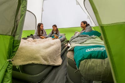 Evanston™ Screened 6-Person Tent