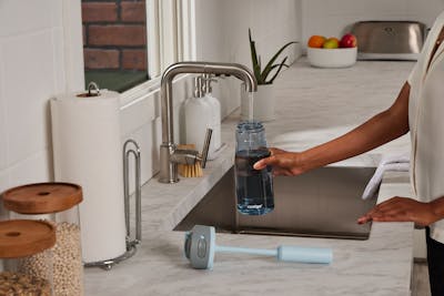 Contigo® Wells Plastic Filter Water Bottle with AUTOSPOUT® Straw Lid, 32 Oz.
